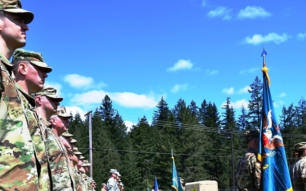 110th IO Battalion attends 56th TIOG Change of Command