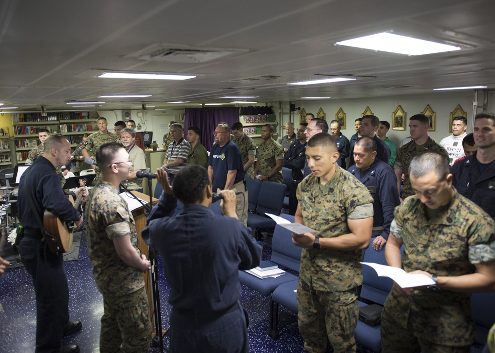 USS MAKIN ISLAND DEPLOYMENT