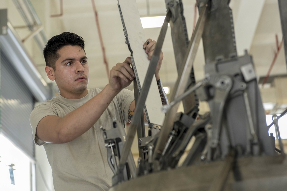 Teamwork propels F-15 engines