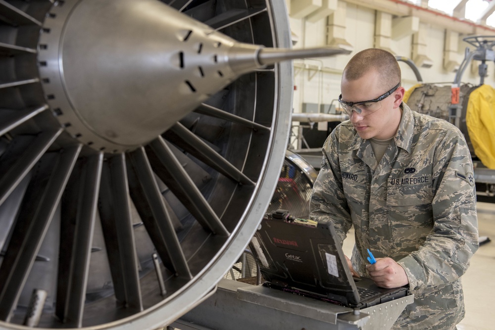 Teamwork propels F-15 engines