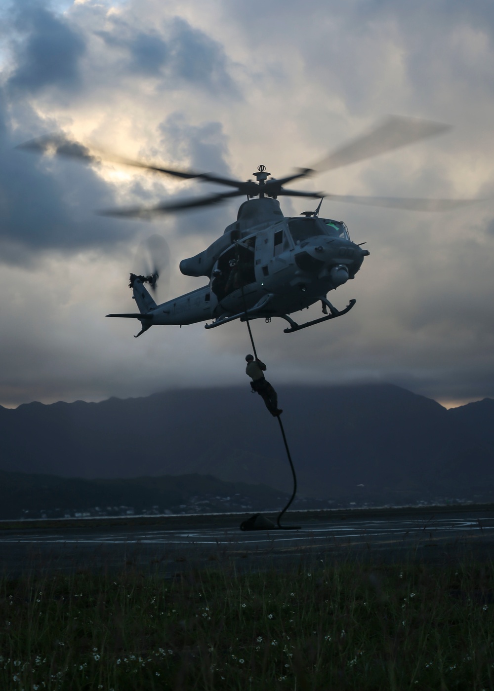 HMLA-367 conduct joint operations
