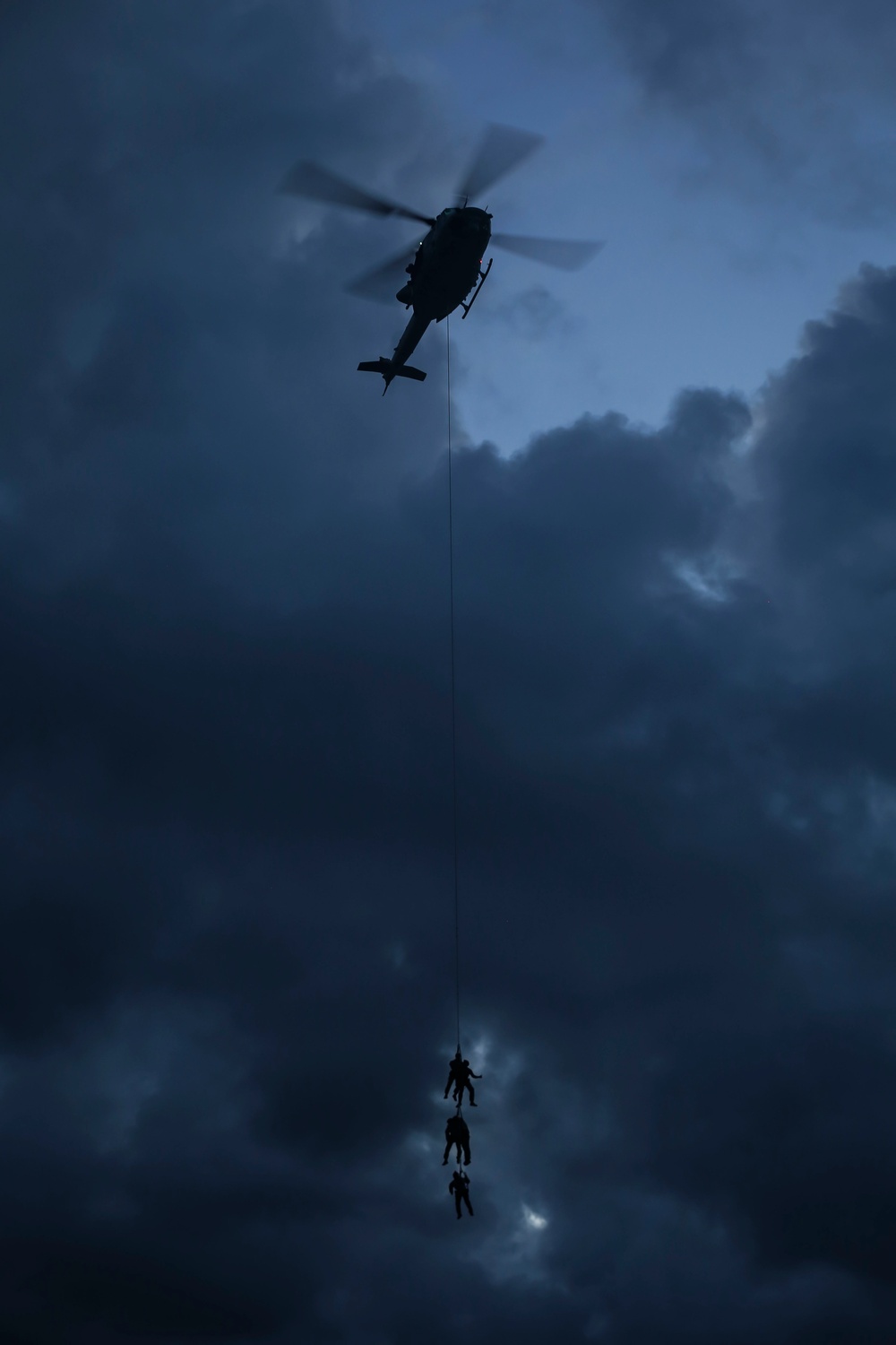 HMLA-367 conduct joint operations