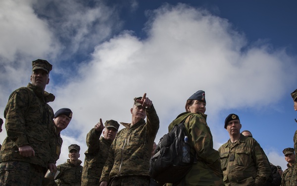 Marine Generals visit STRATMOBEX caves in Norway