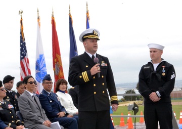 Navy Language Student Receives Commandant's Award