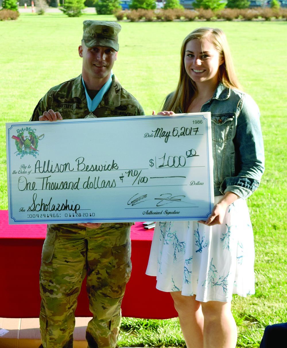 Sergeant Audie Murphy Club hands out scholarship