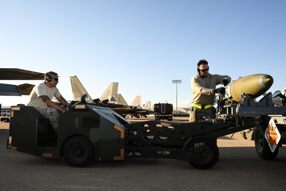 86th FWS hosts Combat Hammer