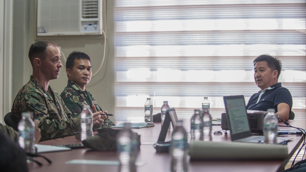 Civil affairs visit Tanauan, Burauen during Balikatan 2017