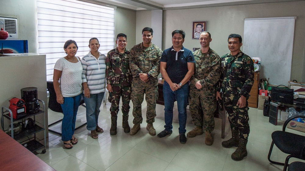 Civil affairs visit Tanauan, Burauen during Balikatan 2017
