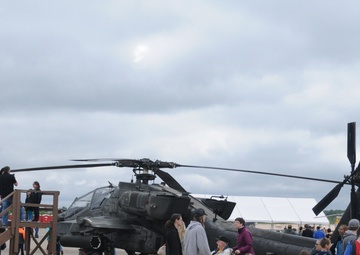 National Guard Pilots Display Their Wings During Pittsburgh Air Show