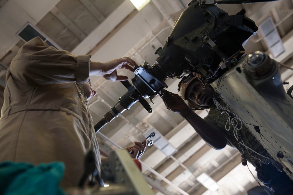 VMM-365 conducts routine maintenance