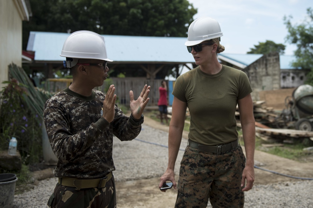 Balikatan engineers build friendships at Don Carlos