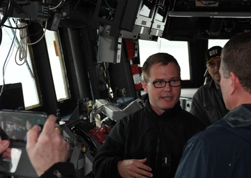 Juneau Alaska Hosts USS O'kane