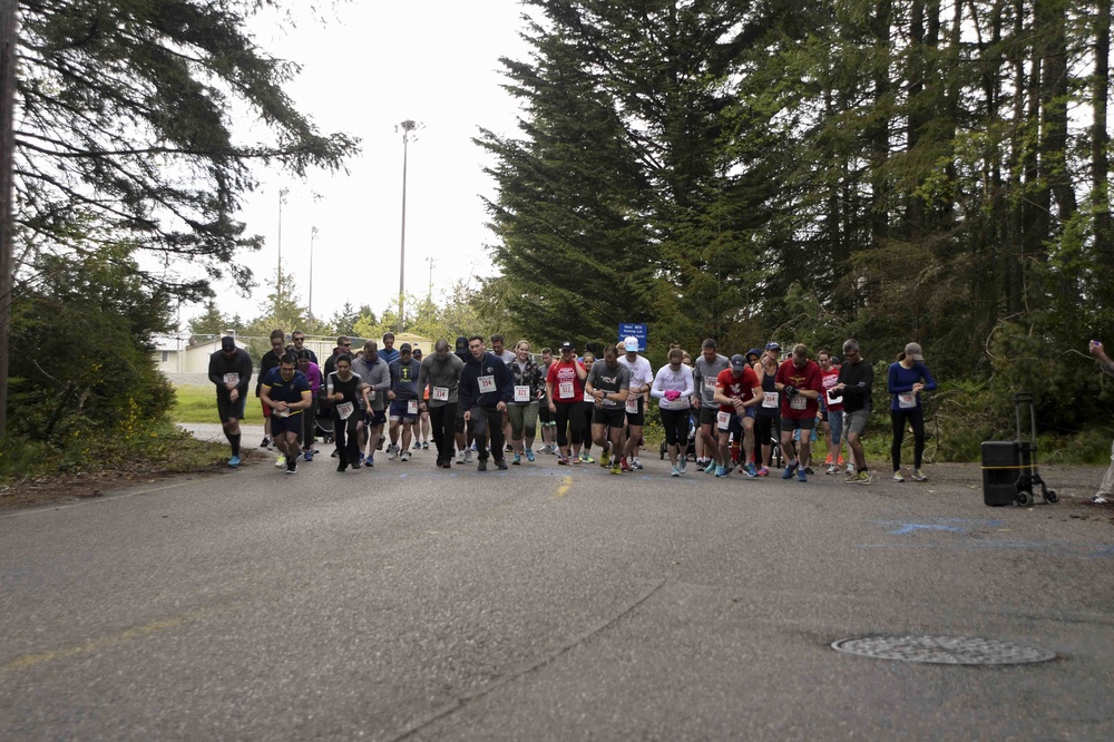 Naval Base Kitsap Hosts 5k to Honor Fallen Service Members