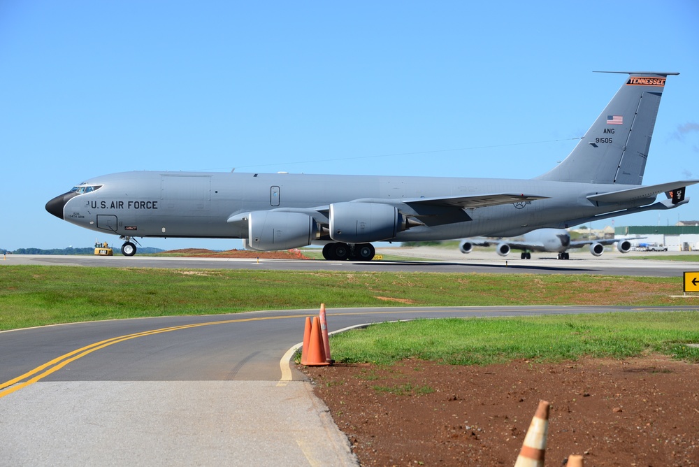 KC-135R Stratotanker