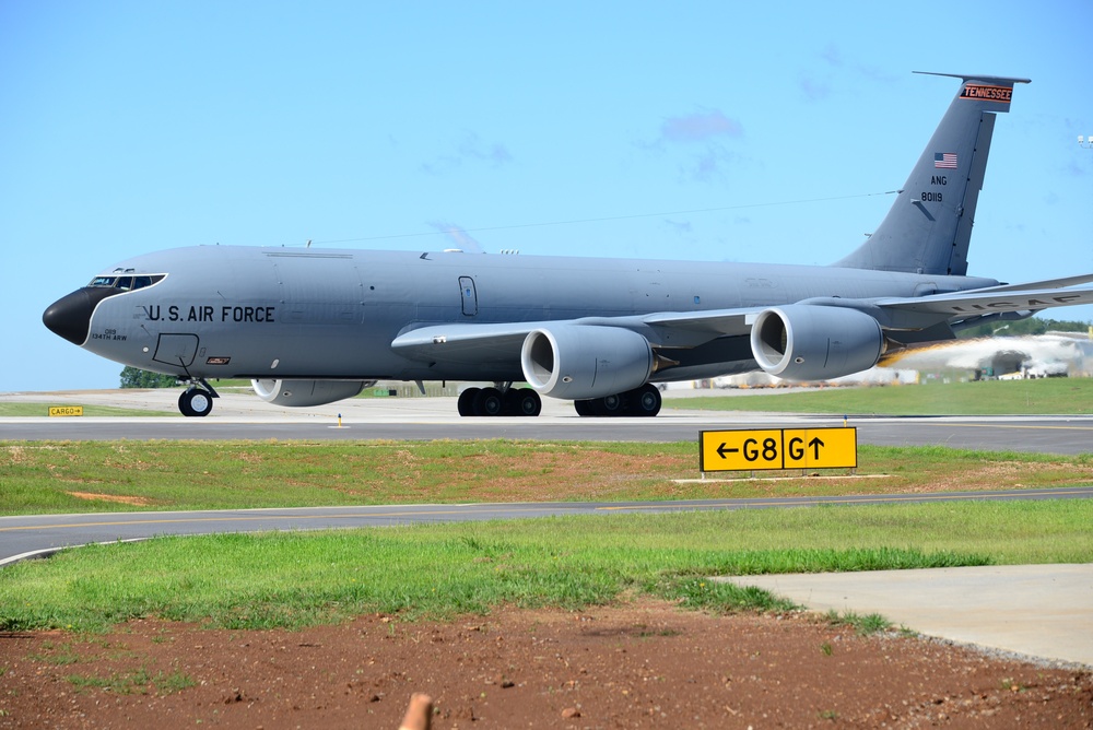 KC-135R Stratotanker