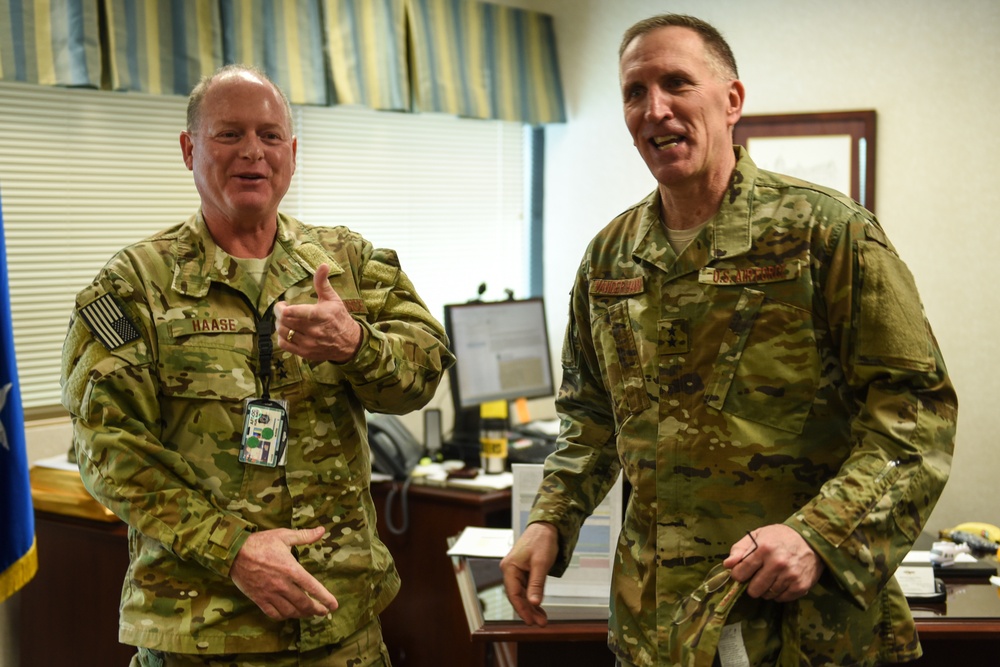 Assistant Deputy Chief of Staff visits AFSOC