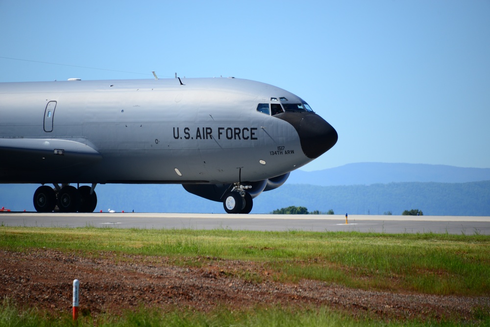 KC-135R Stratotanker