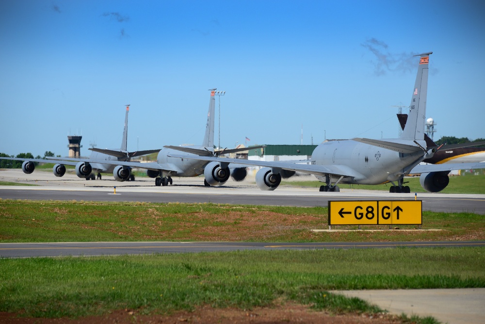 KC-135R Stratotanker