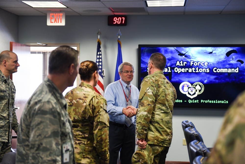 Assistant Deputy Chief of Staff visits AFSOC