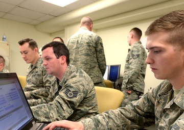 Offutt contracting specialists prepare for contingency operations