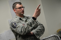 Offutt contracting specialists prepare for contingency operations