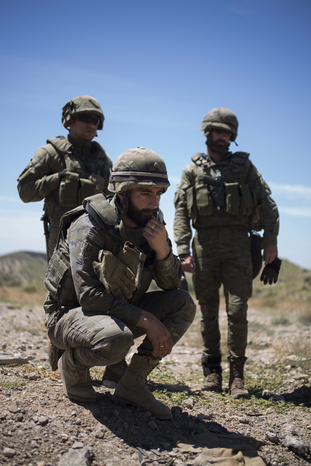 SPMAGTF-CR-AF Marines and Spanish Legion Engineers and EOD Share Skills