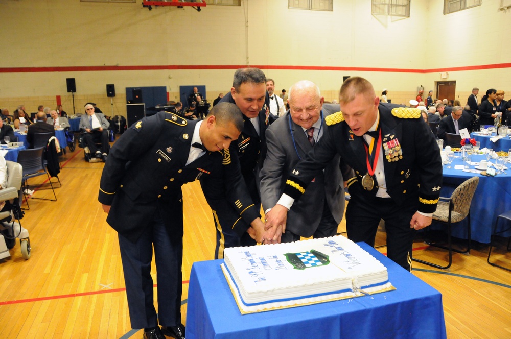 Veterans honored at dining out event
