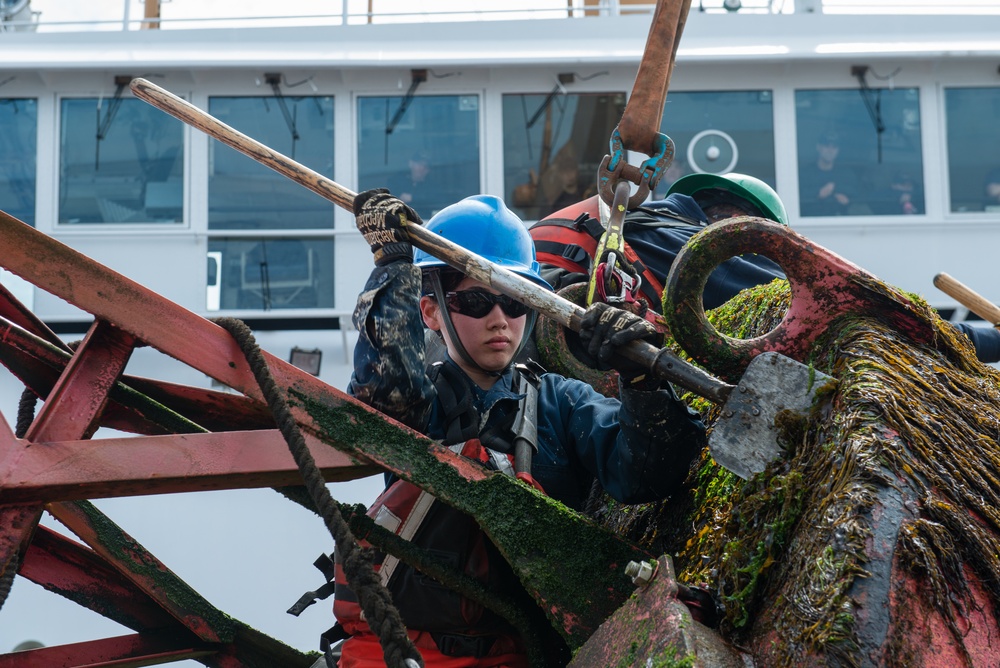 Coast Guard Cutter Oak's crew works buoys near Nantucket