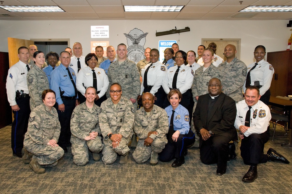 Snapshot: 436th SFS hosts Philadelphia Police Department