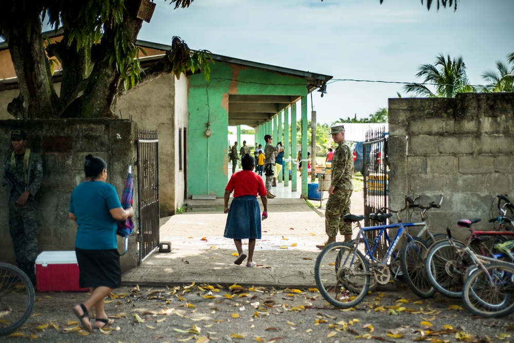 MEDRETE and MPE missions supports medical care in Honduras