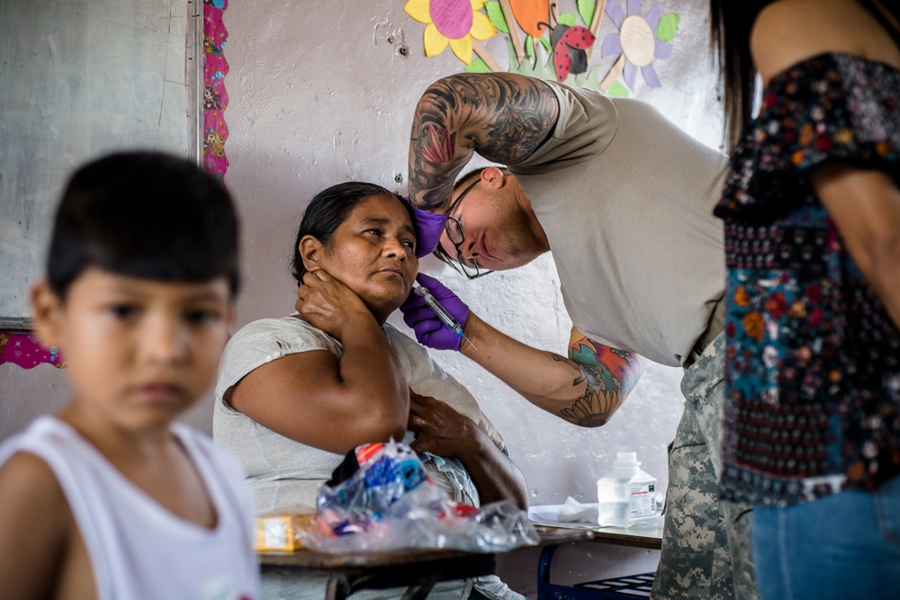 MEDRETE and MPE missions supports medical care in Honduras