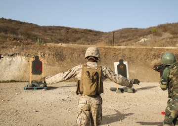 Professional partners: COFUMACO and SPMAGTF-CR-AF Marines conduct bilateral training