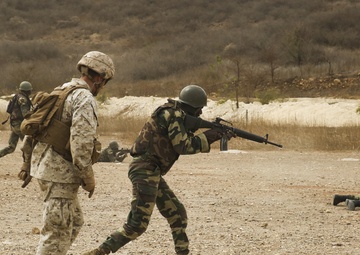 Professional partners: COFUMACO and SPMAGTF-CR-AF Marines conduct bilateral training