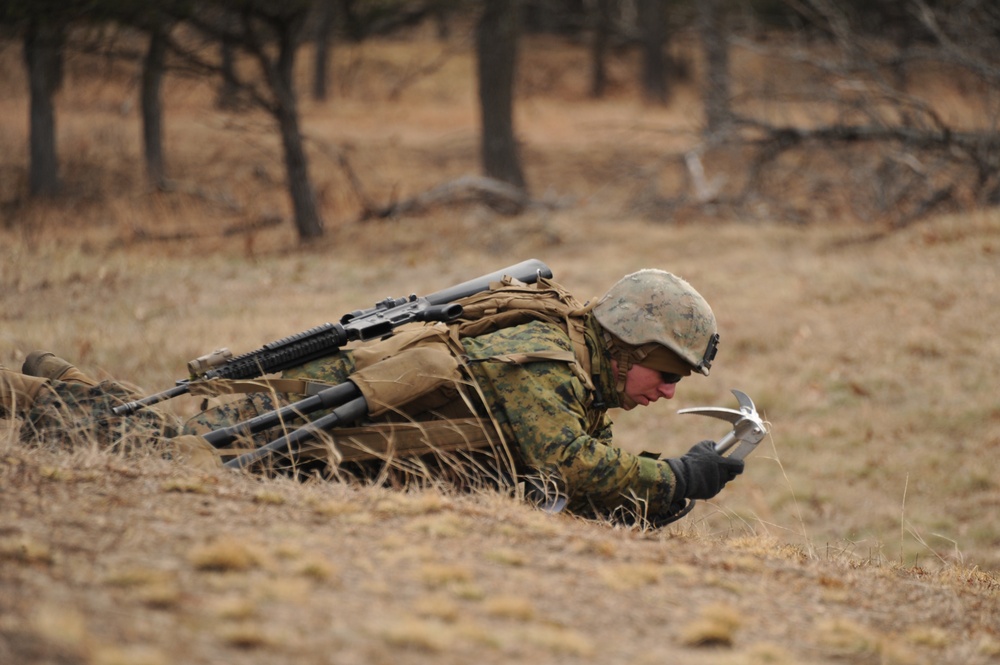 US MARINES NAVIGATE FORT MCCOY TRENCHES