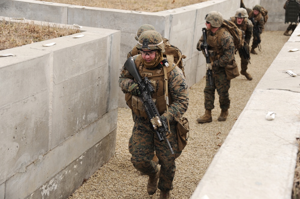 US MARINES NAVIGATE FORT MCCOY TRENCHES