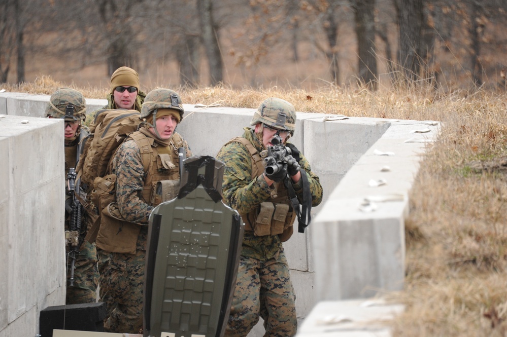 US MARINES NAVIGATE FORT MCCOY TRENCHES