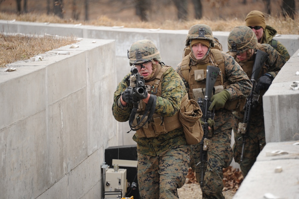 US MARINES NAVIGATE FORT MCCOY TRENCHES