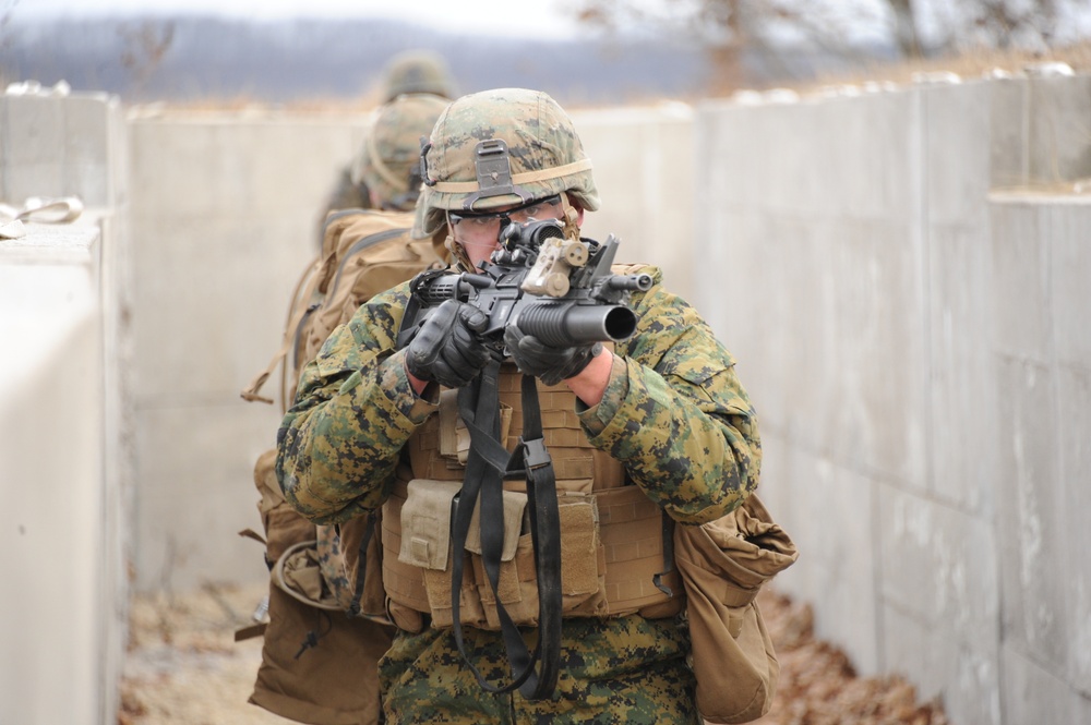 US MARINES NAVIGATE FORT MCCOY TRENCHES