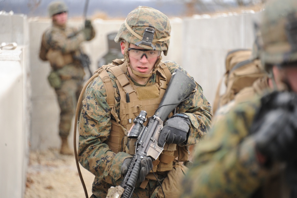 US MARINES NAVIGATE FORT MCCOY TRENCHES