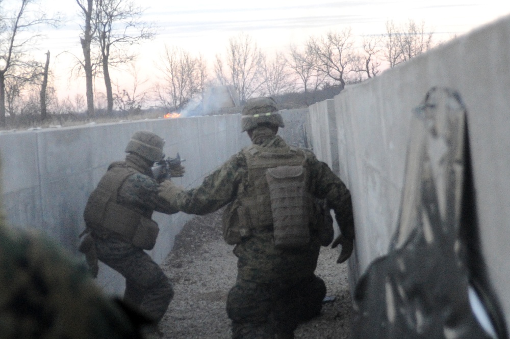 US MARINES NAVIGATE FORT MCCOY TRENCHES