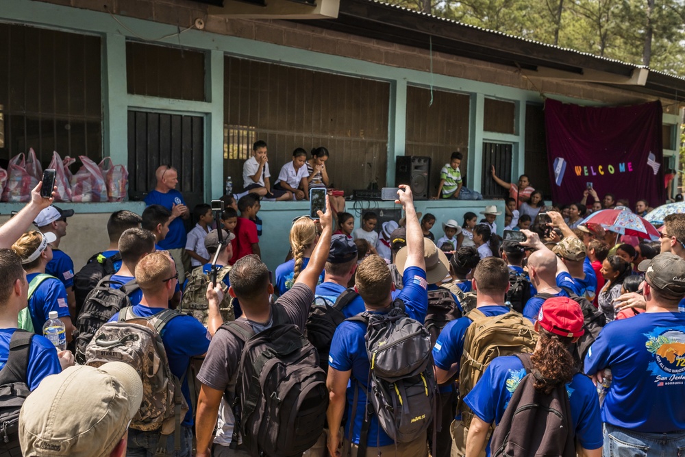 JTF-Bravo hikes over 5000 pounds of food and supplies to San Jerónimo, Comayagua, Honduras.