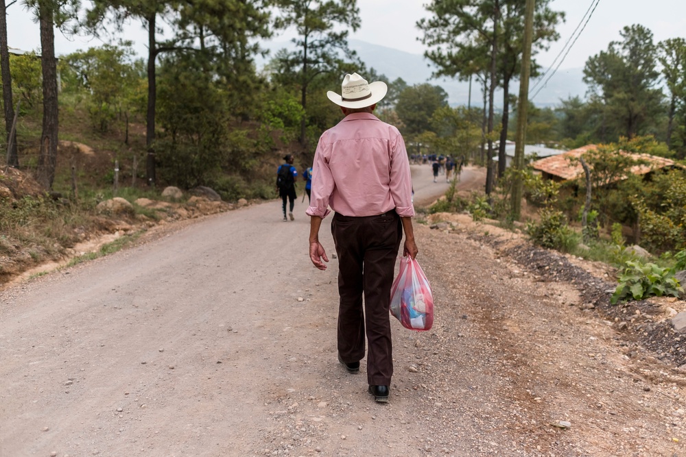 JTF-Bravo hikes over 5000 pounds of food and supplies to San Jerónimo, Comayagua, Honduras.