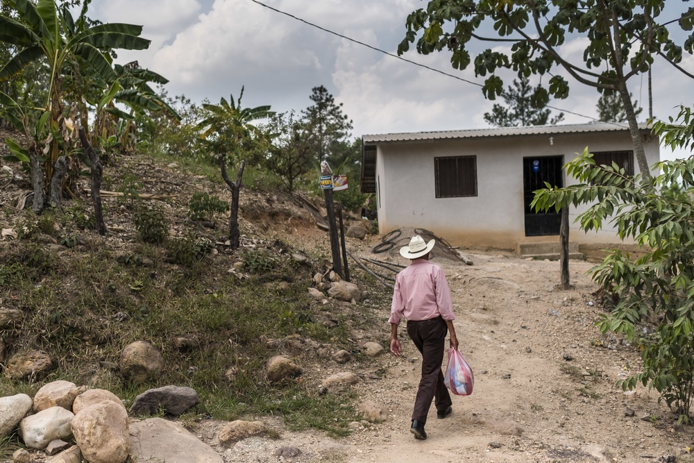 JTF-Bravo hikes over 5000 pounds of food and supplies to San Jerónimo, Comayagua, Honduras.