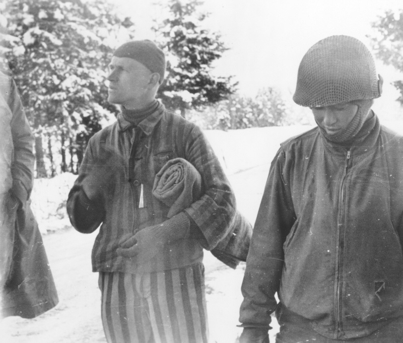 Nisei field artillery liberated WWII prisoners