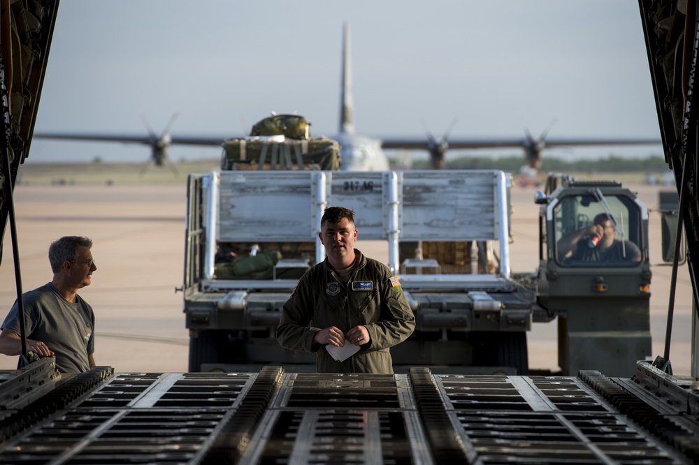 40th Airlift Squadron training sortie