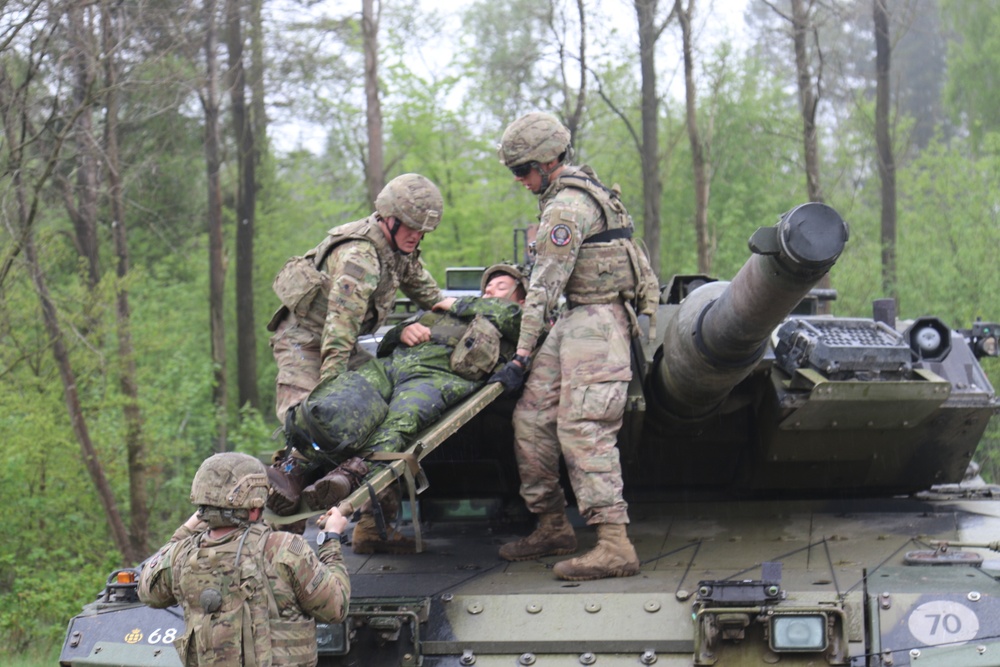 Bond of brotherhood emerges at international tank contest