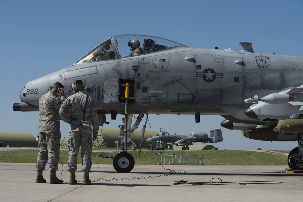 447 crew chiefs keep A-10s soaring