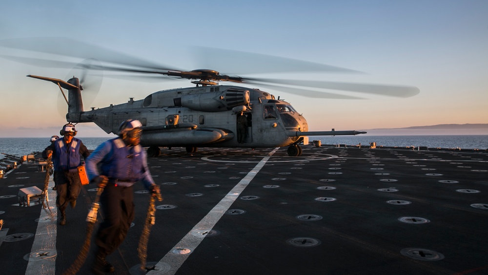 USS Pearl Harbor: Flight Operations