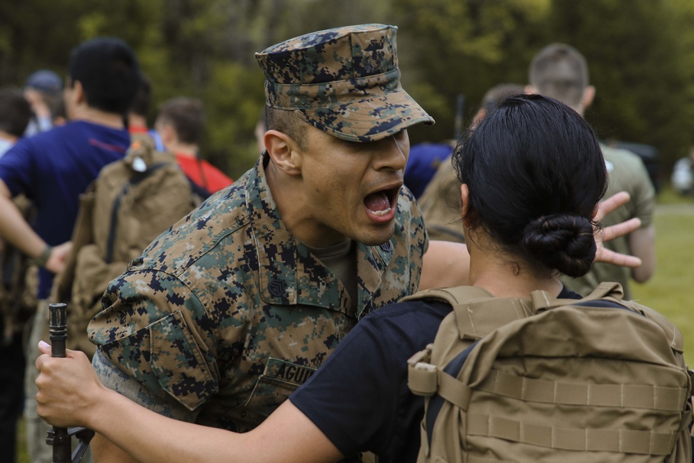 College students experience Marine Corps training