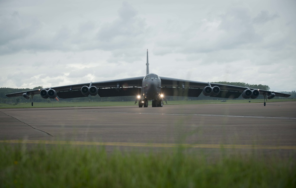 Bomber airpower resonates with Saber Strike ground forces